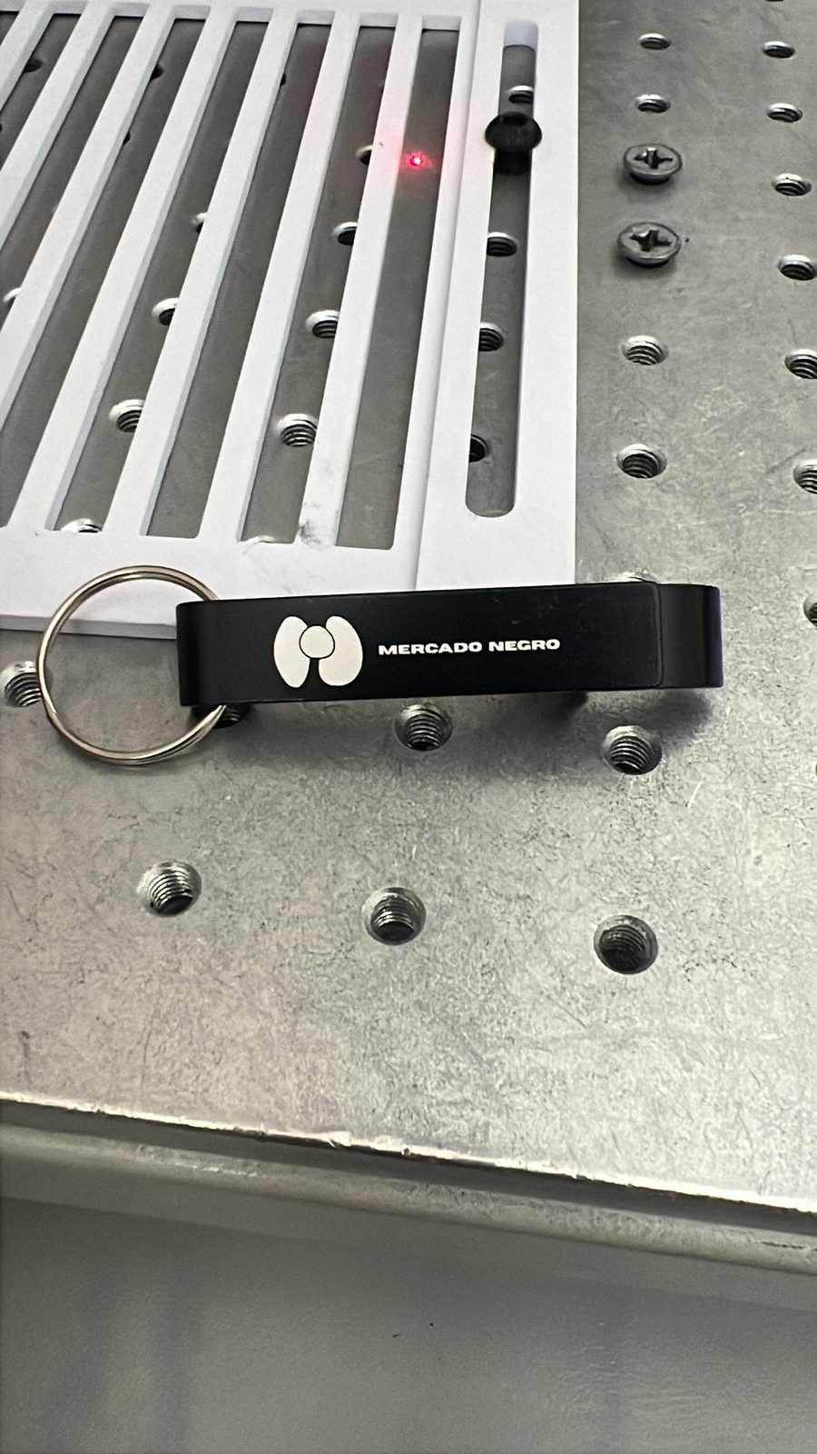 Chaveiro personalizado para Mercado Negro
